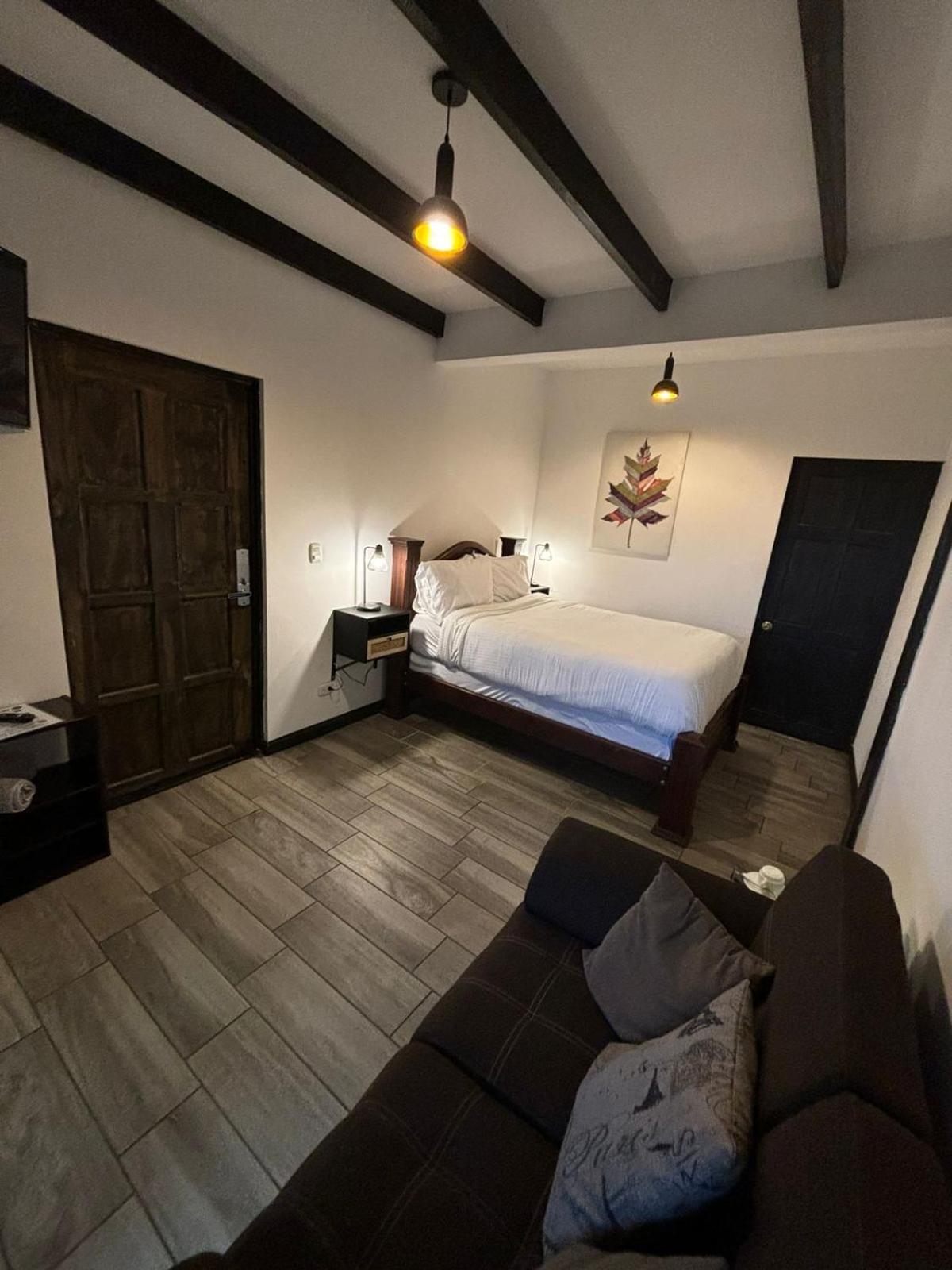 Vistas Del Conde Hotel Ередия Екстериор снимка